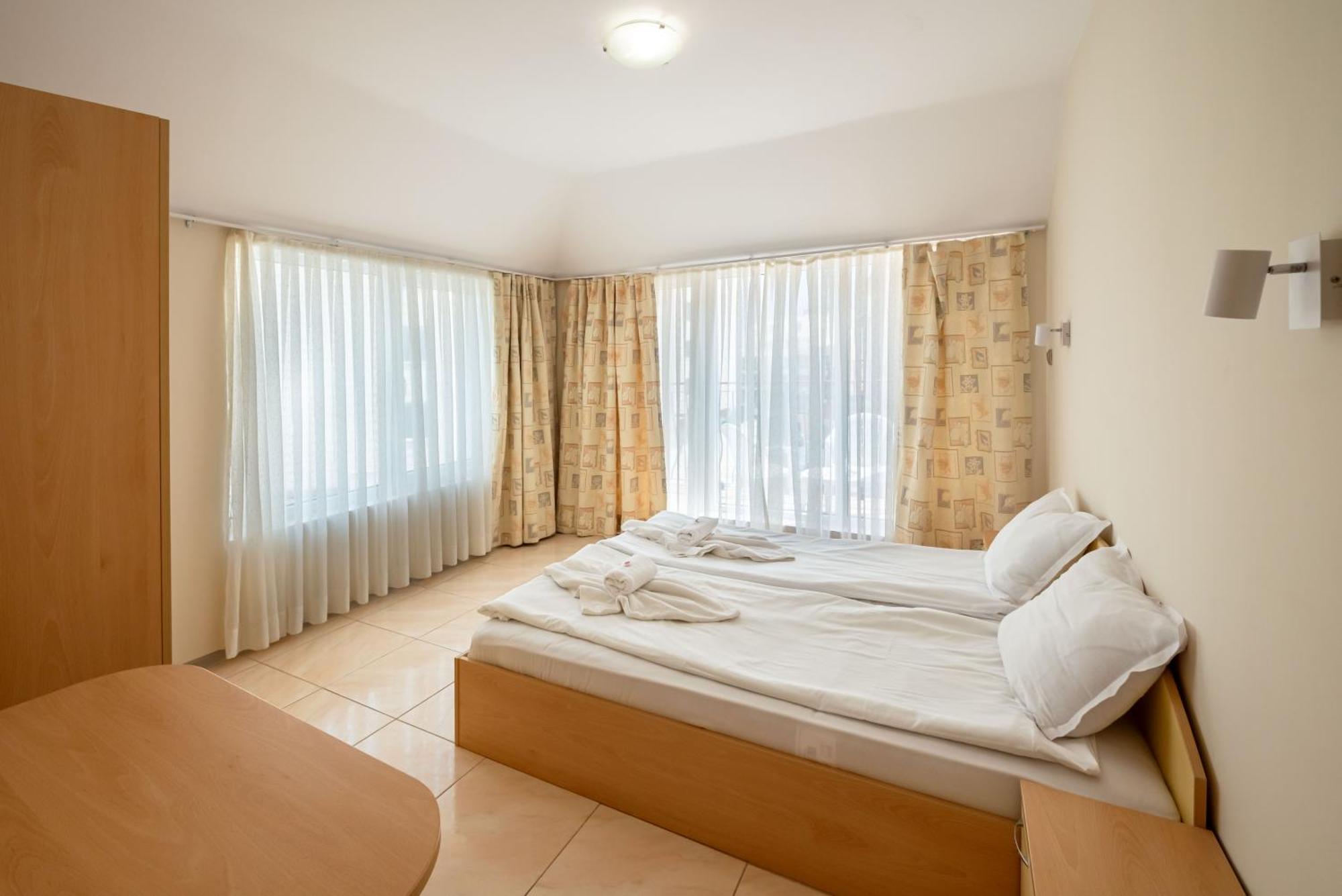 Perla Apartments Несебър Екстериор снимка